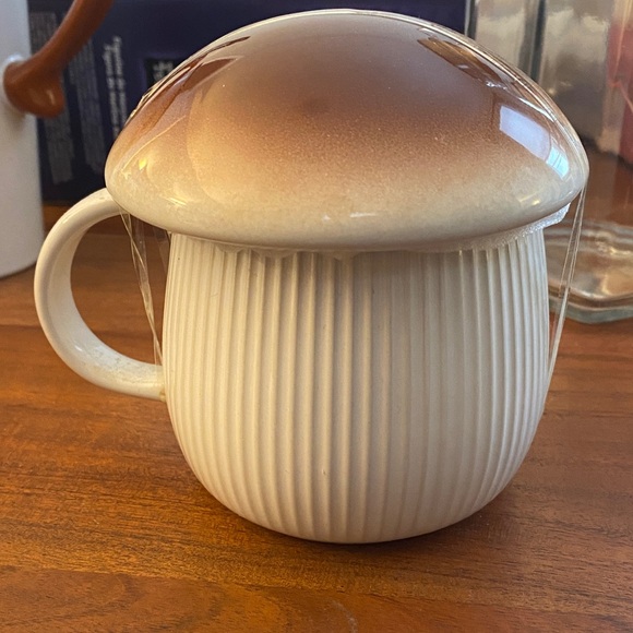 Brown and White Mushroom Mug - Picture 2 of 3